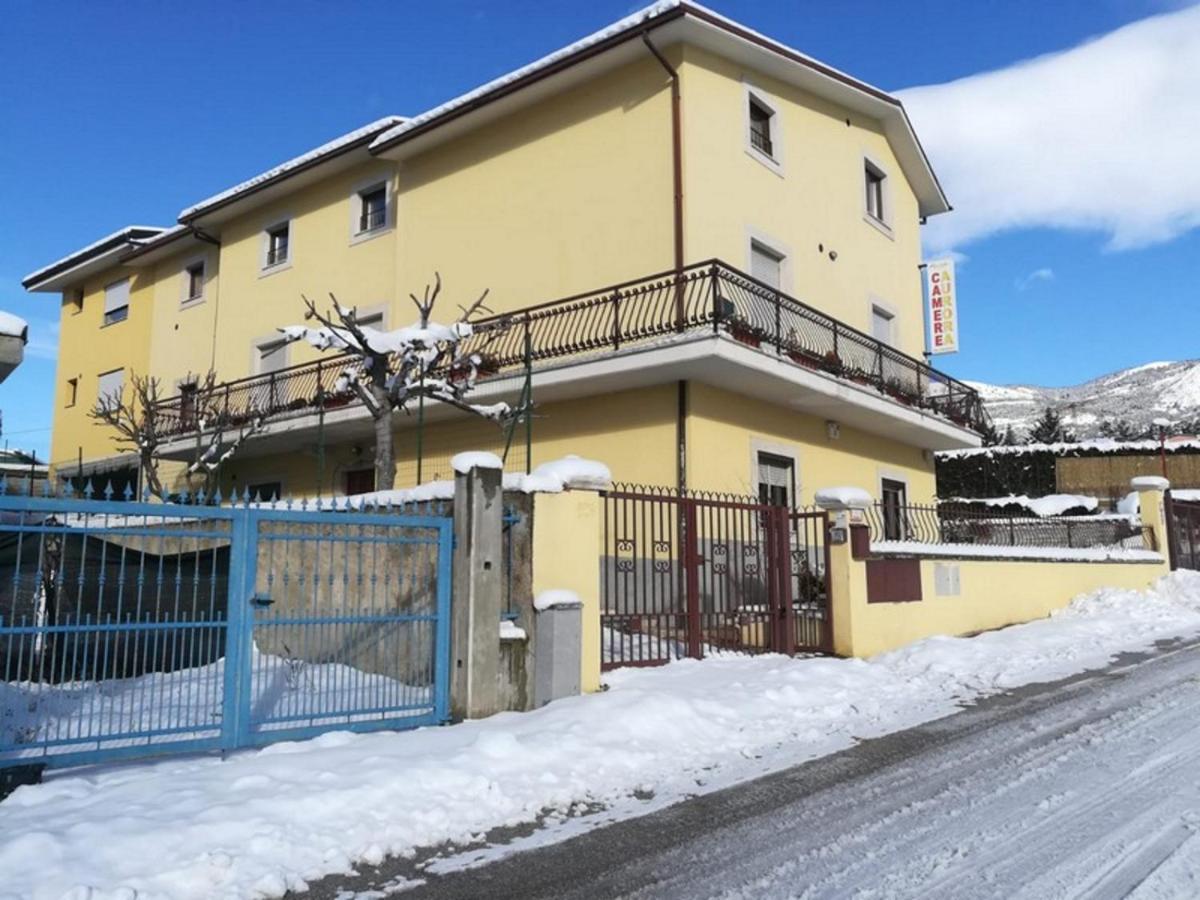 Complesso Turistico Aurora - Appartamenti Poggio Picenze Eksteriør bilde